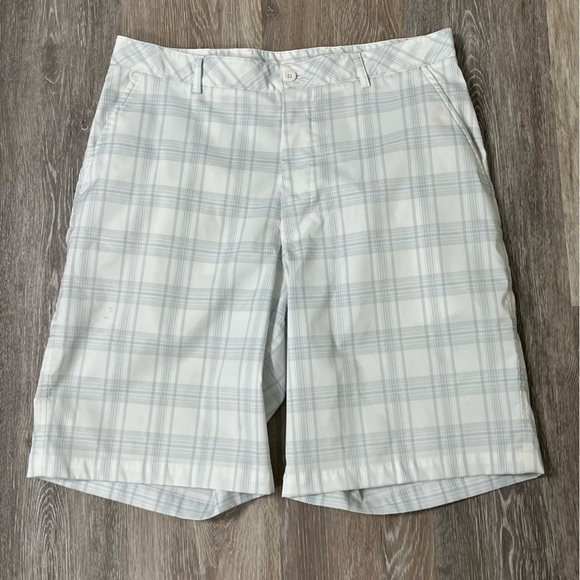 Bolle tech men’s plaid golf shorts, size 34. - Picture 1 of 9